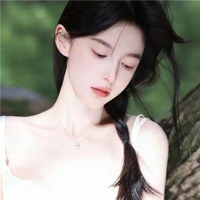 神秘裸女